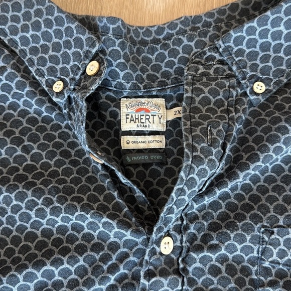 Faherty Blue Buttondown Shirt - Picture 2 of 3